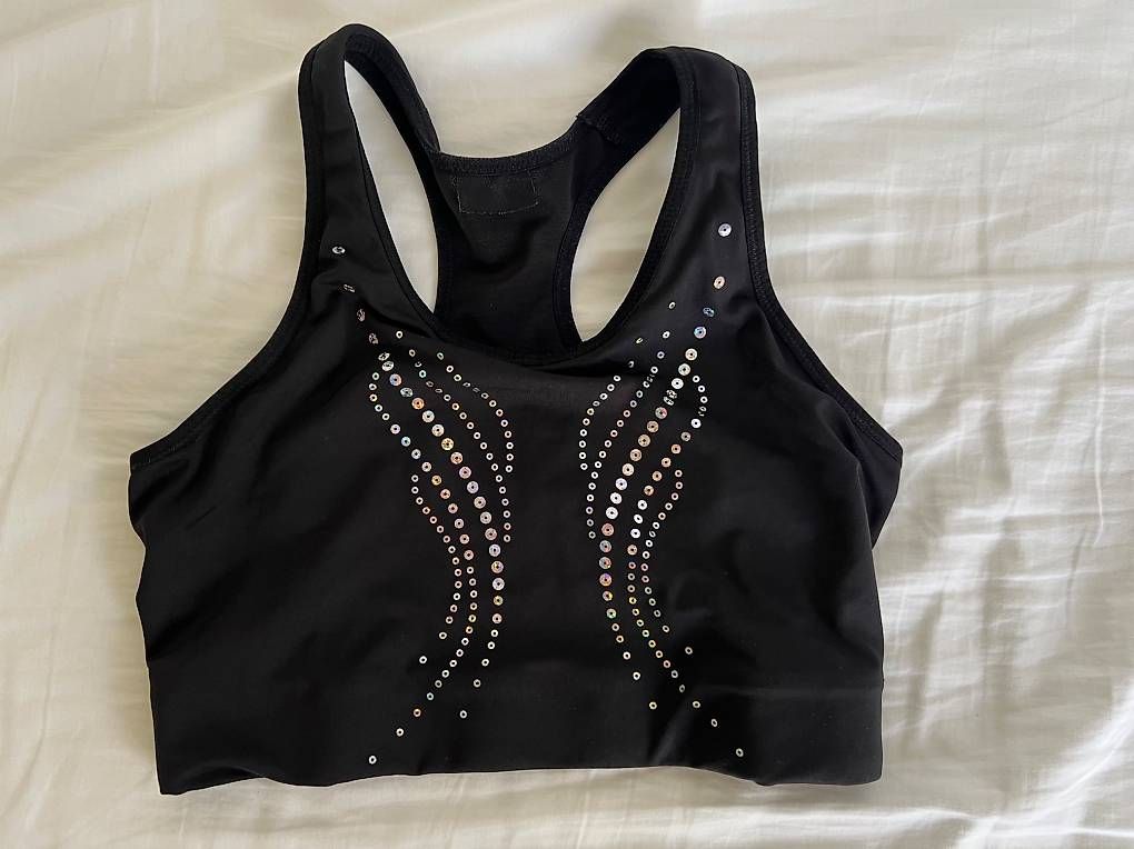 Decathlon Blusen, T-Shirts & Tops: Turncroptop, Gr. 164 – Gebraucht aus Adliswil von angrue