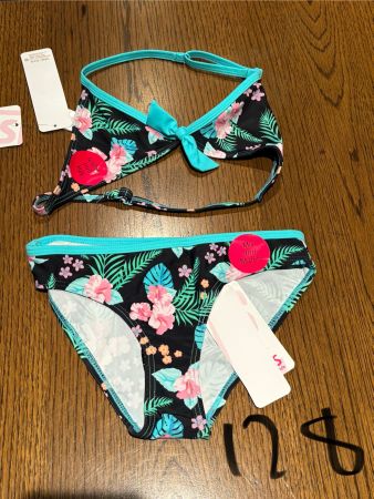 Joli maillot de bain mix and match taille 128 neuf