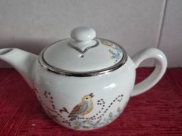 Petite théière porcelaine Langenthal ancienne C36