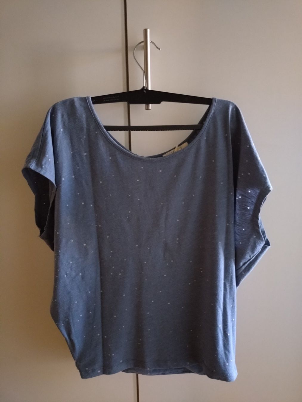 Esprit T-shirt: Blaues Shirt mit Punkten – Usato da Kilchberg ZH venduto da chr_g5kn