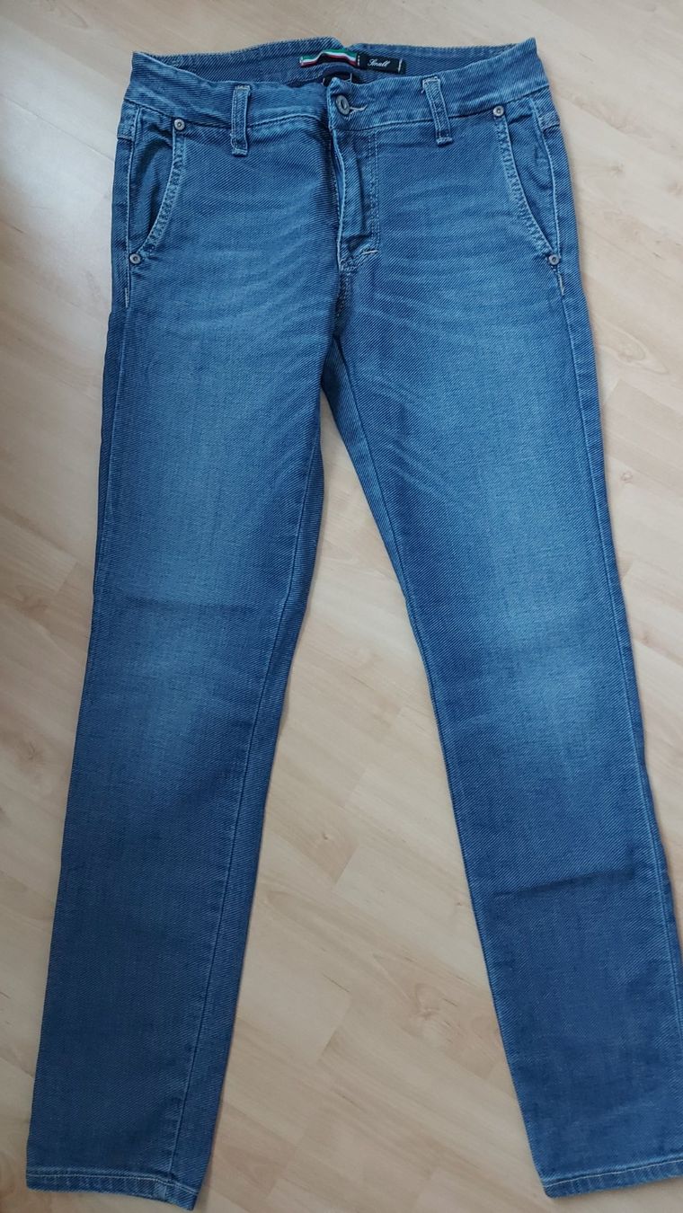 Please Jeans Jeans: Please Jeans Small – Usato da Nebikon venduto da Draga25