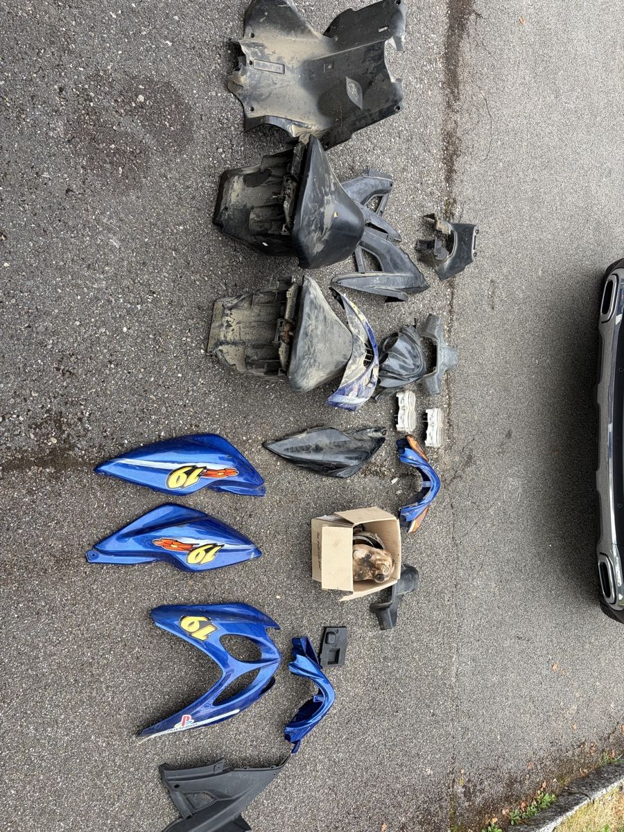 Toutes les pièces pour scooter: 2 scooter Yamaha piece  – D'occasion à Biel/Bienne par Silva-M30