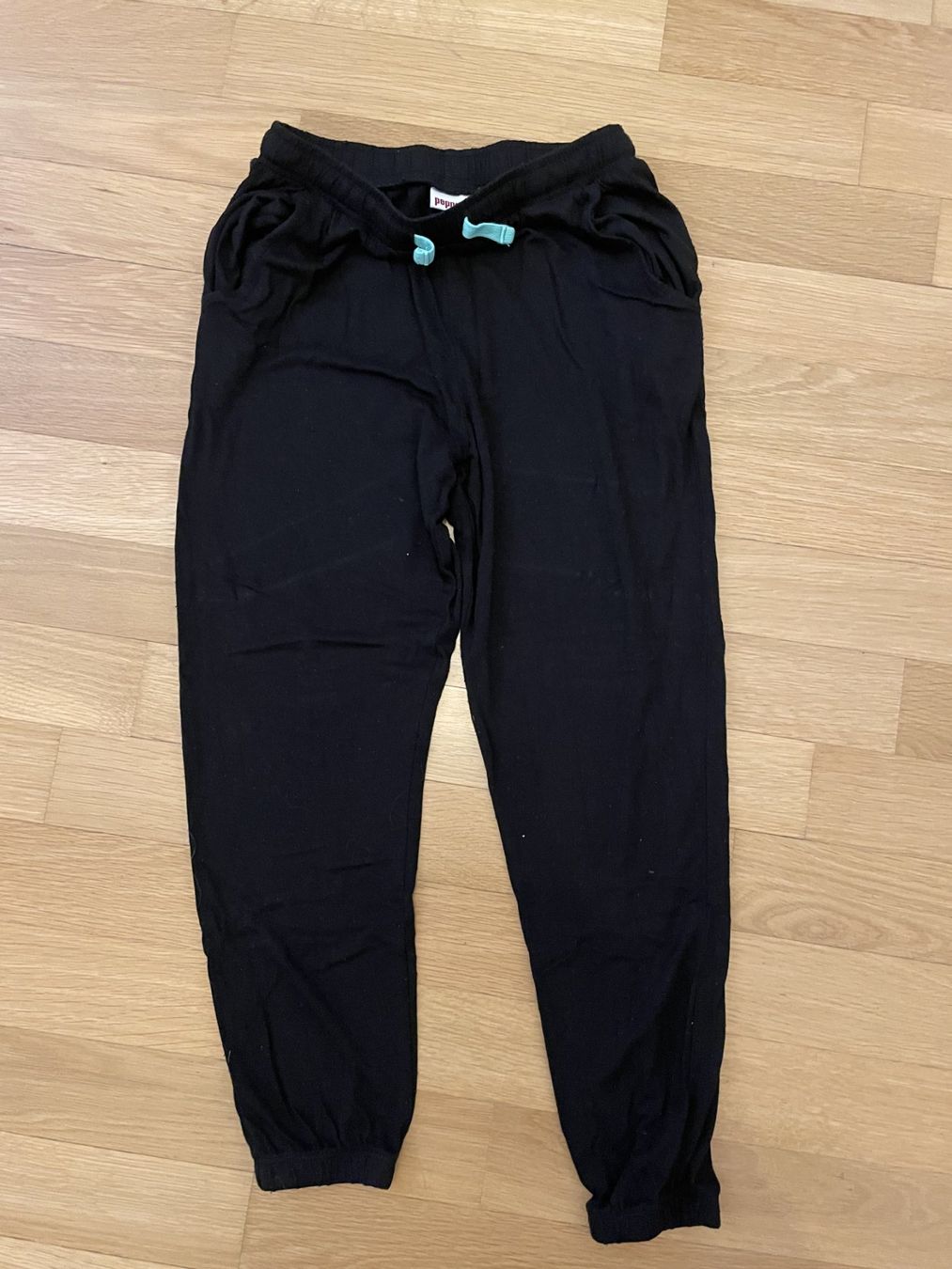 Pantaloni: bequeme Hosen – Usato da Küssnacht am Rigi venduto da icbicb 3