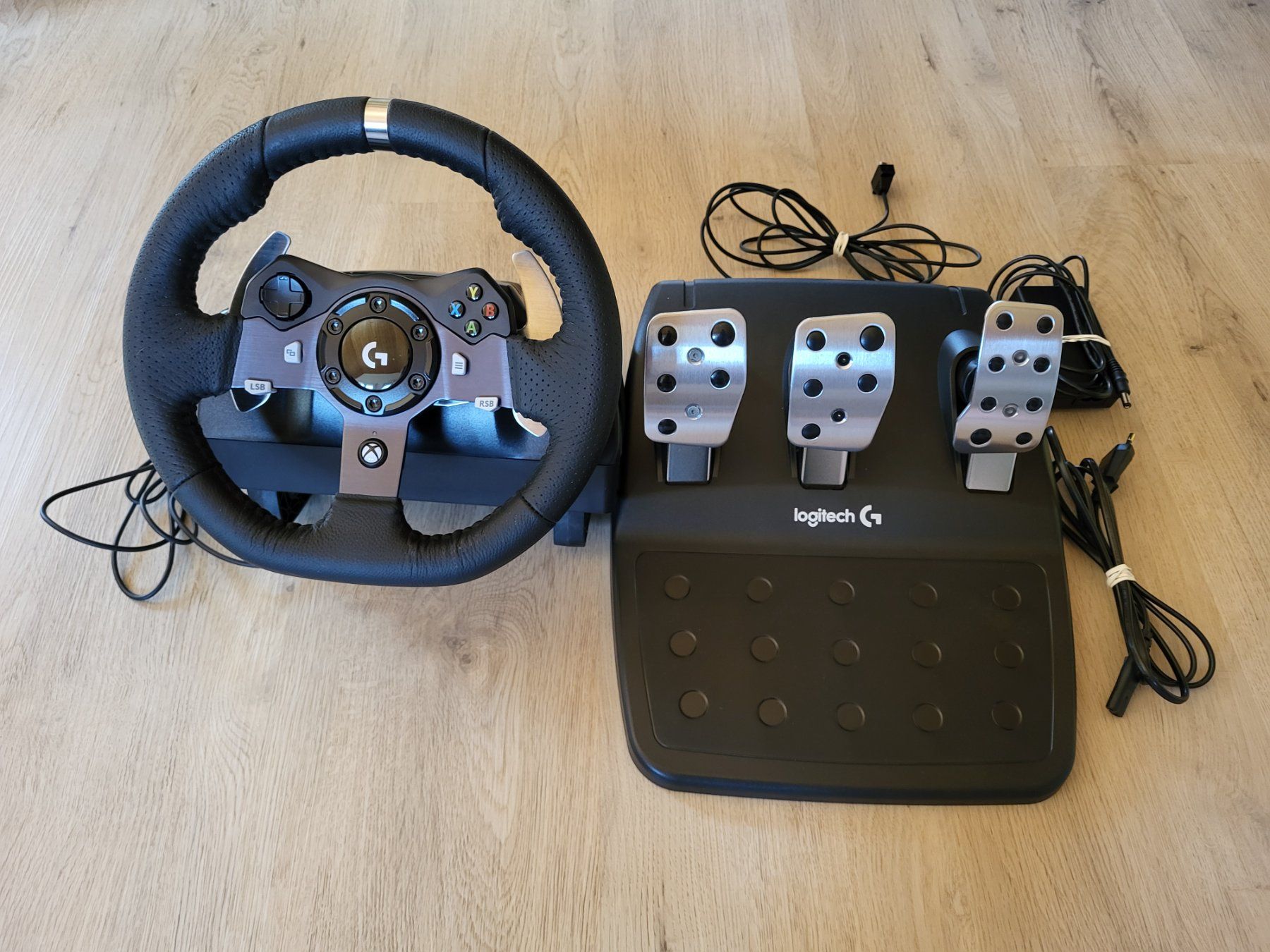 Logitech G920 Driving Force Lenkrad- und Pedale-Set Schwarz (Gebraucht ...
