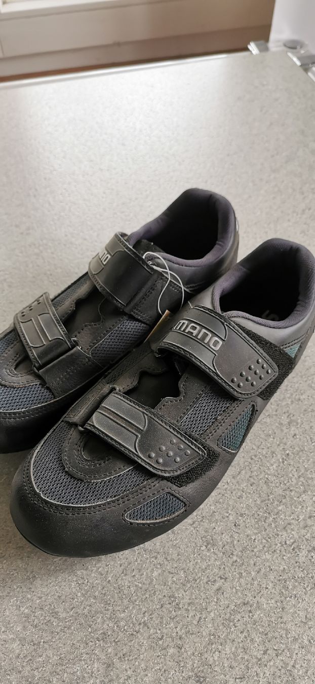 Shimano Scarpe da uomo: Veloschuhe Gr 40, Shimano, NEU – Nuovo (secondo la descrizione) da Kirchberg SG venduto da kar_5rtl