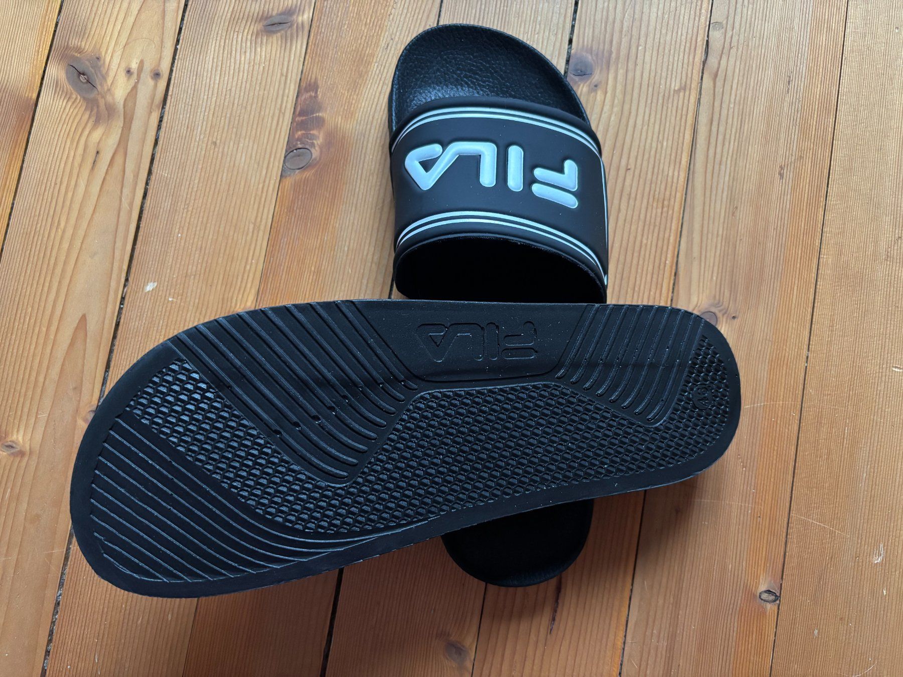 Fila Scarpe da uomo: Badeschlappen Fila – Nuovo e nell'imballaggio originale da Winterthur venduto da Schneuzi 1