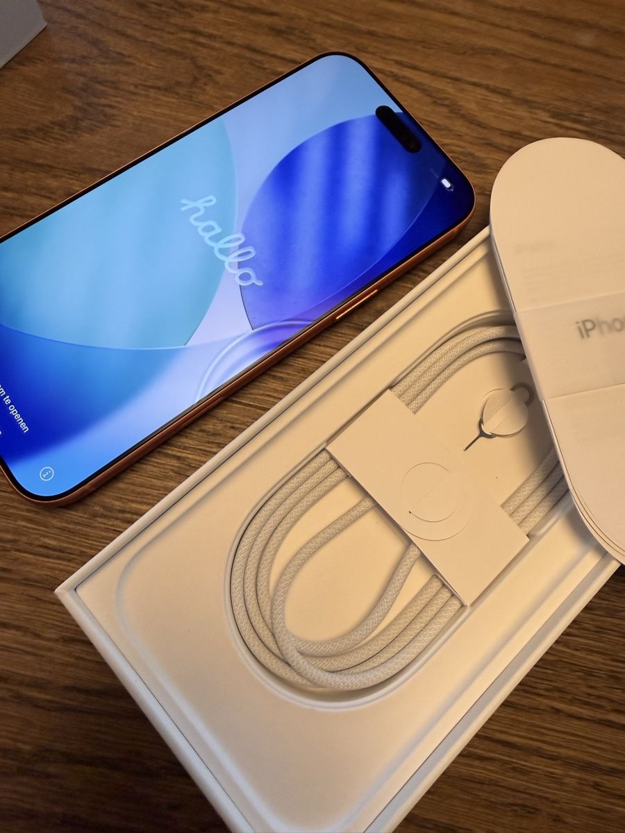 Apple Telefoni cellulari / Smartphones: Apple iPhone 17 Pro Max 2TB Cosmic Orange – Nuovo (secondo la descrizione) da Trimmis venduto da Kene_Design_Form 5