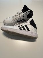adidas Basketballschuh