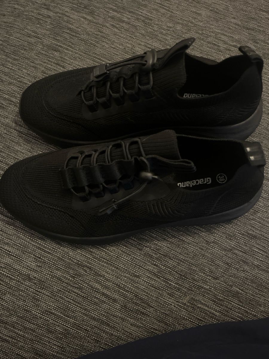 Scarpe da donna: Neue Damen-Schuhen – Nuovo e nell'imballaggio originale da Wil SG venduto da smu_l76j