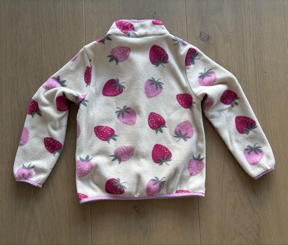 Name It Vestes & Manteaux: Fleecejacke Name It Erdbeermuster Gr. 116 – D'occasion à Lachen SZ par LinWeg 3