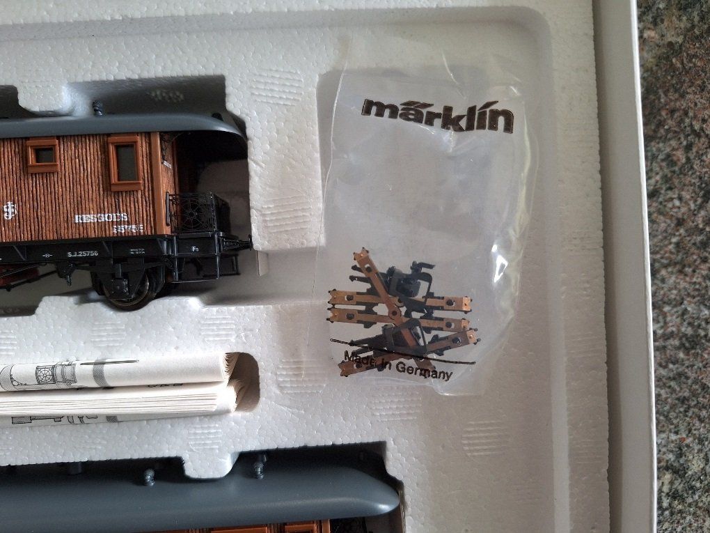 Märklin Modellini di ferrovie: Märklin HO 28703. Train Historique de la SJ avec éclairage – Usato da Saxon venduto da flicfloc 3