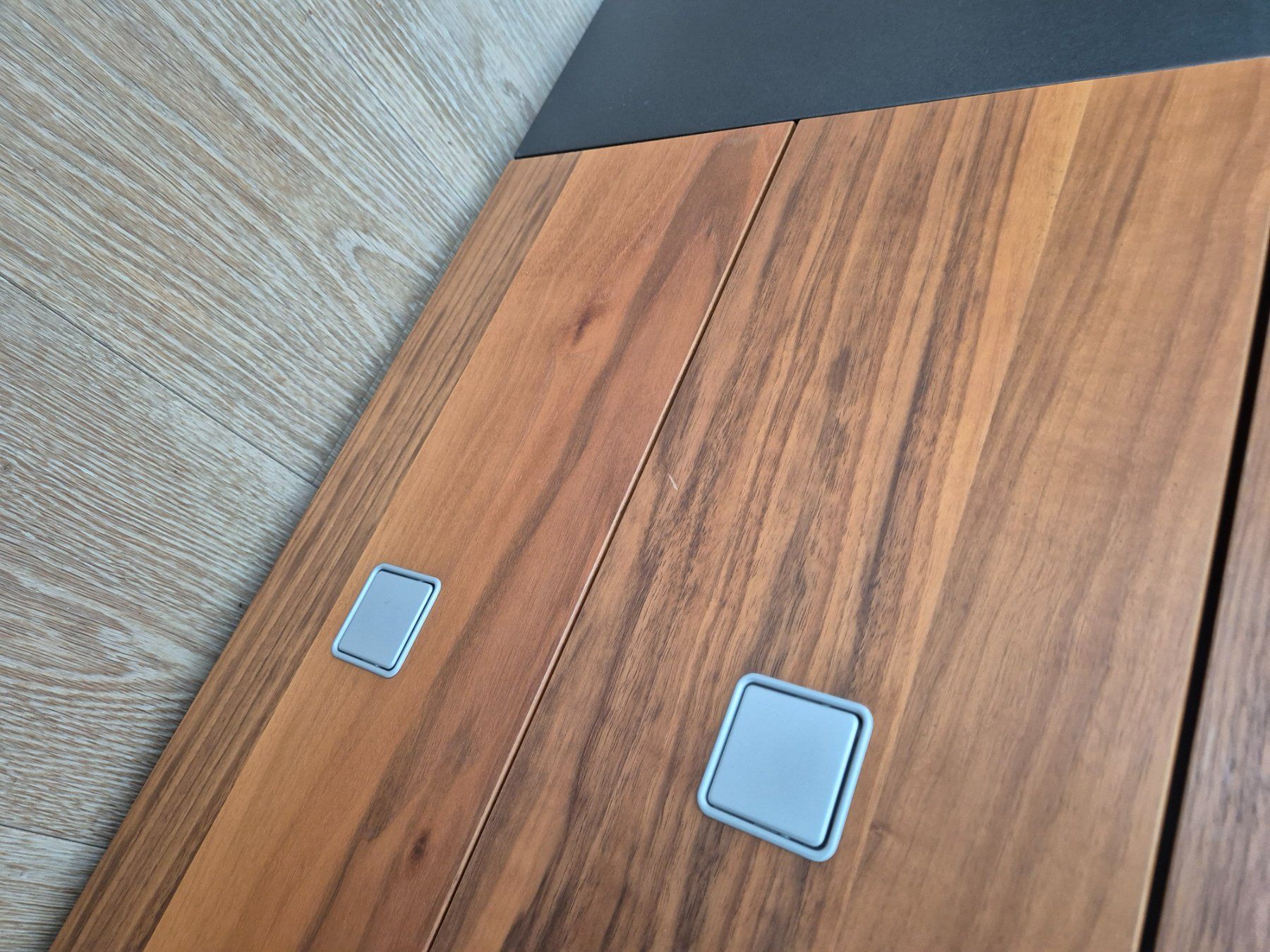 Kommoden: Sideboard in Nussbaum furniert – Gebraucht aus Dachsen von DaviOe 1