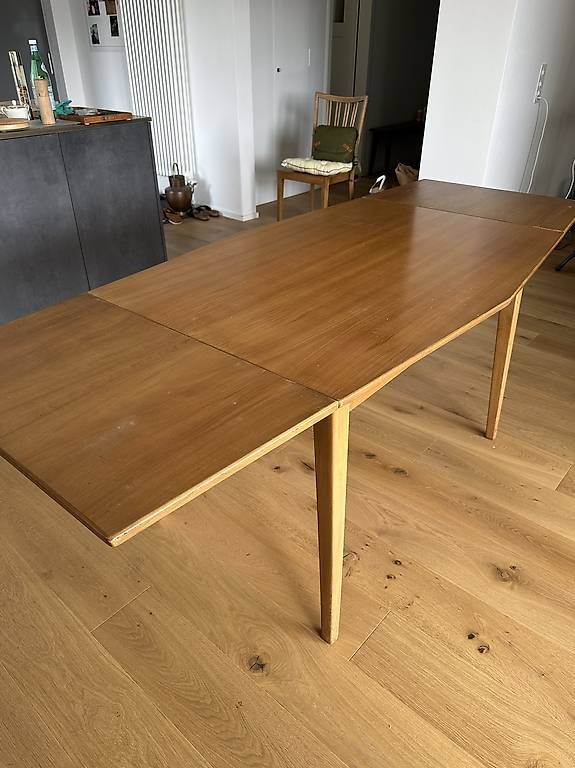 Tables: Esstisch ausziehbar  – D'occasion à Schaffhausen par urs_9fc9 1