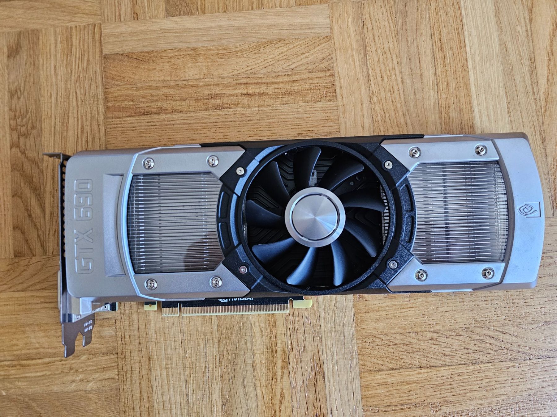 Nvidia Grafikkarten: Nvidia GTX 690 – Gebraucht aus Fribourg von baltenspda