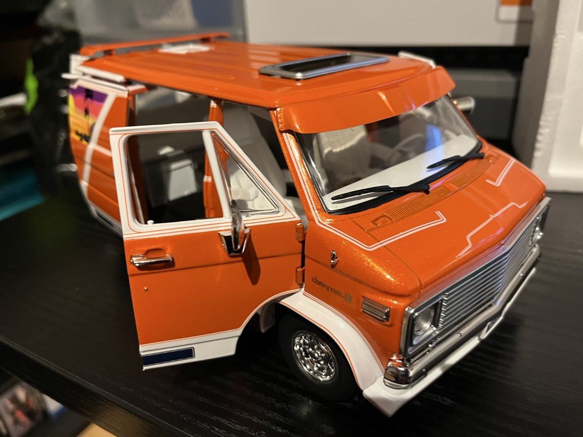 Chevrolet Modellini d'auto: Chevrolet Van. 1:18 – Nuovo (secondo la descrizione) da Rümlang venduto da Papamoll4