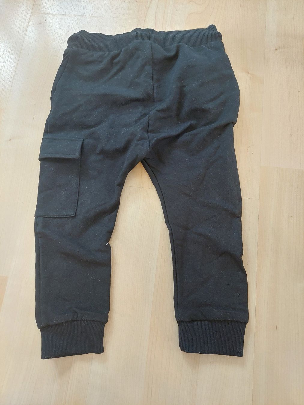 Next Pantaloni: Next Hose, Gr. 92, schwarz, neu – Nuovo (secondo la descrizione) da Gränichen venduto da JaelRoost 1