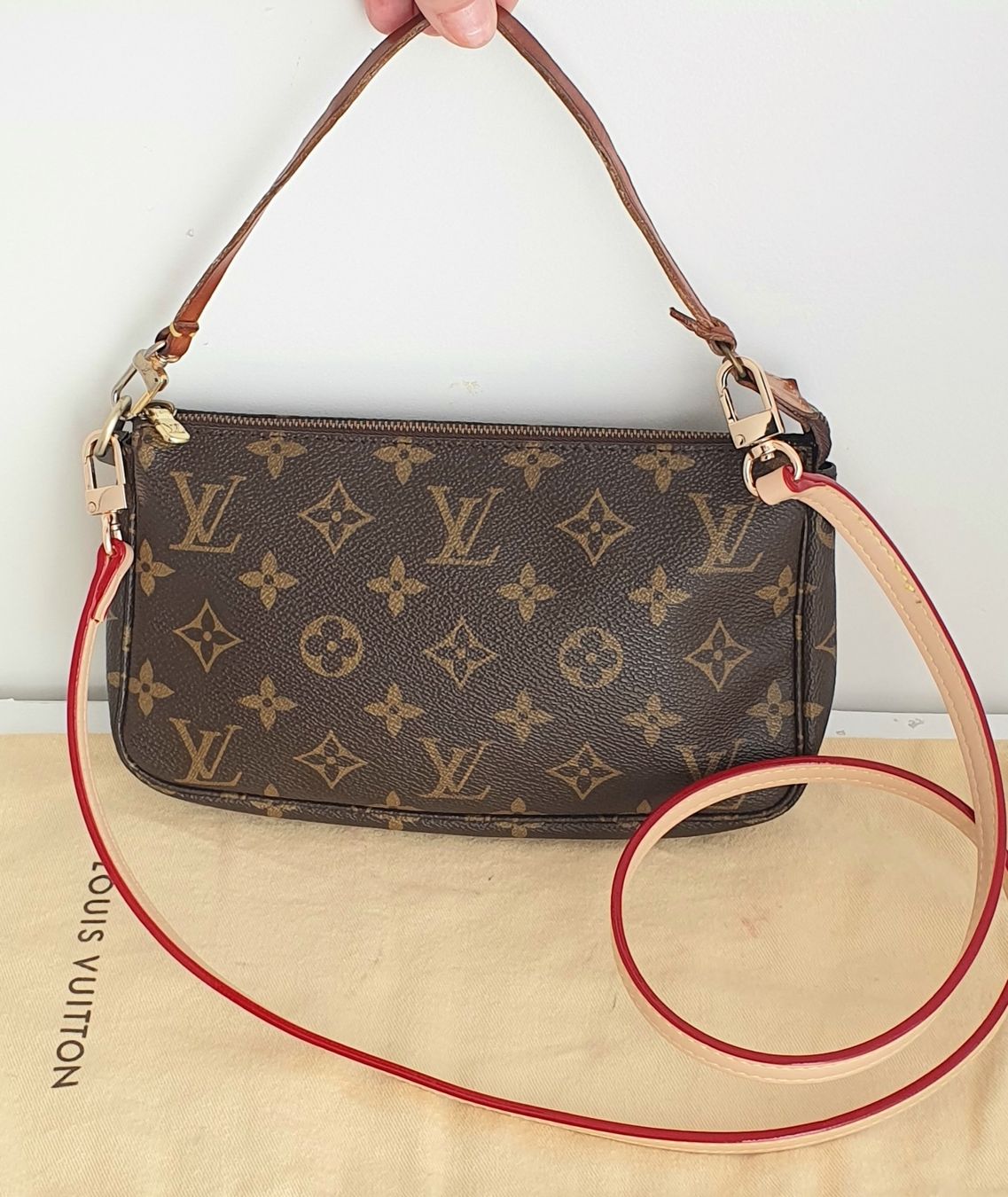 Louis Vuitton Borse da donna: Louis Vuitton Pochette Accessoires Monogram Canvas – Usato da Niederteufen venduto da Mira_72 1