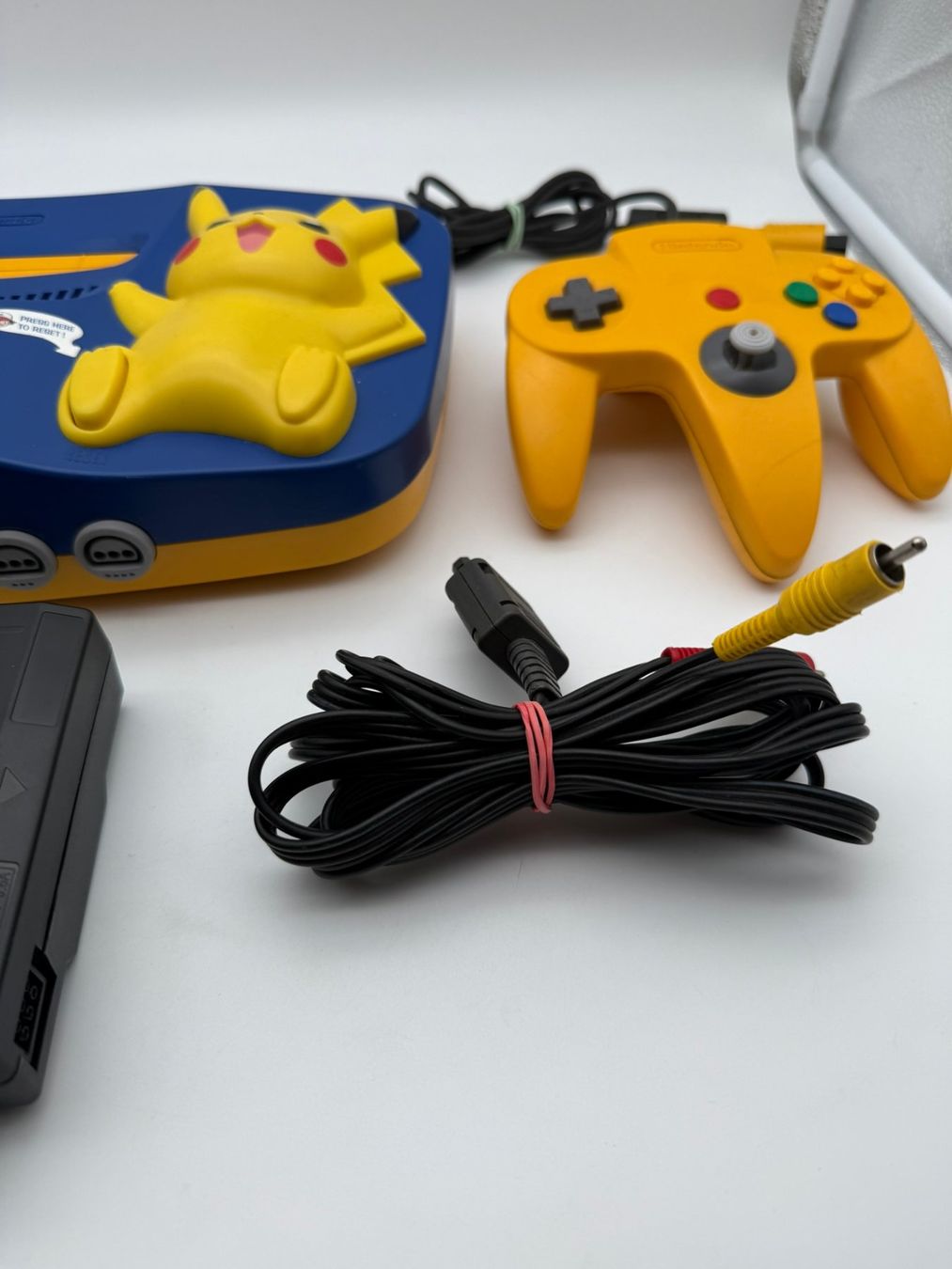Nintendo Console: Nintendo 64 Pikachu Special Edition N64 Pokemon – Usato da St. Gallen venduto da MarianoPokemon 4