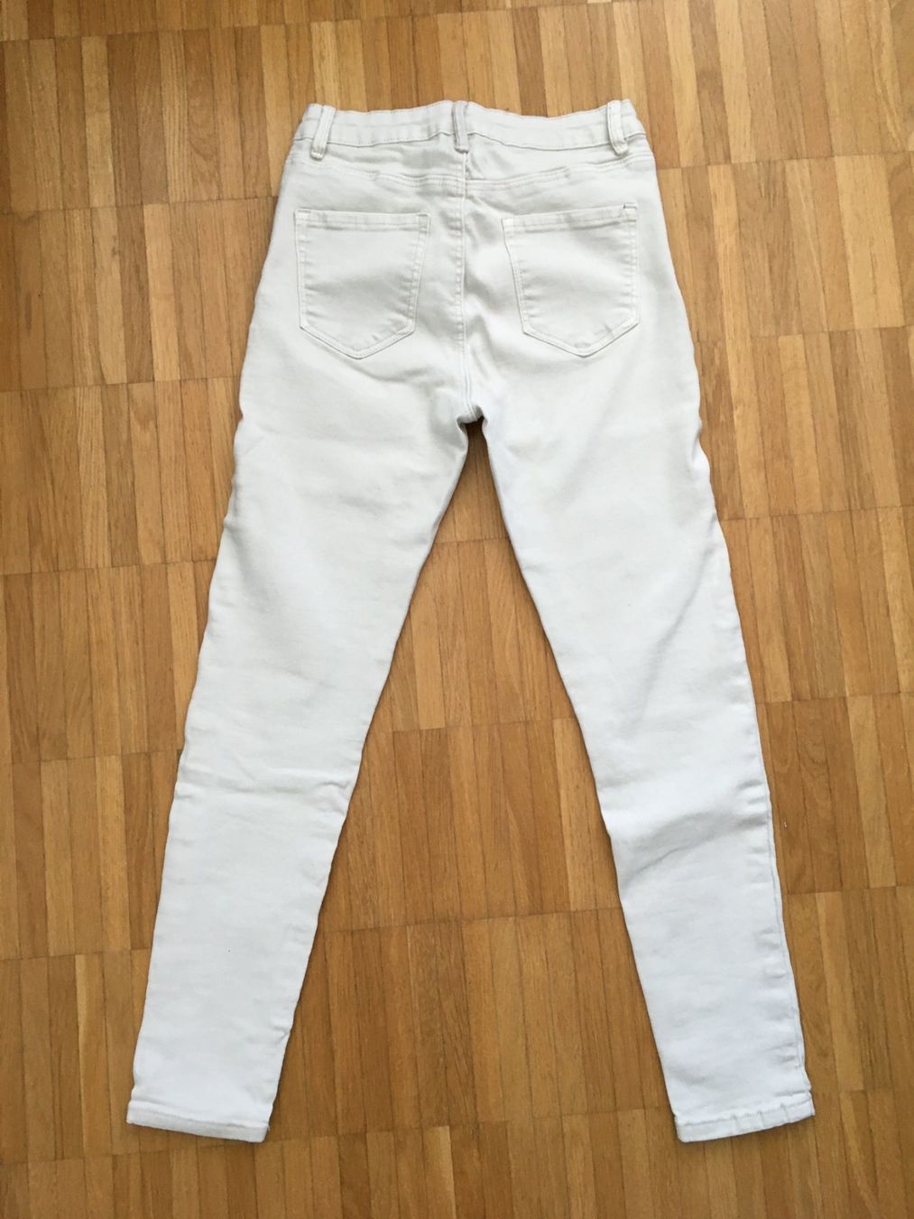 Jeans: OFFWHITE JEANS MIT STRETCHANTEIL, Gr. XS / 34 – Usato da Basel venduto da Nofretete39 2
