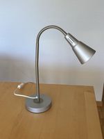 Schreibtischlampe silber mit flexiblem Hals guter Zustand