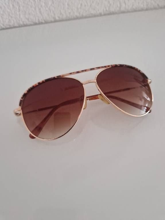 Occhiali & Lenti: 2 zeitlose, braune Sonnenbrille – Usato da Glattpark(Opfikon) venduto da DaniieM 4