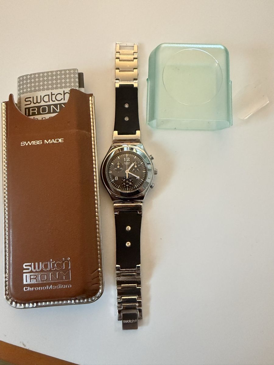 Swatch Orologi: Montre Swatch Irony Chrono Ténèbres 2002 – Nuovo e nell'imballaggio originale da Etagnières venduto da Sorciere 1