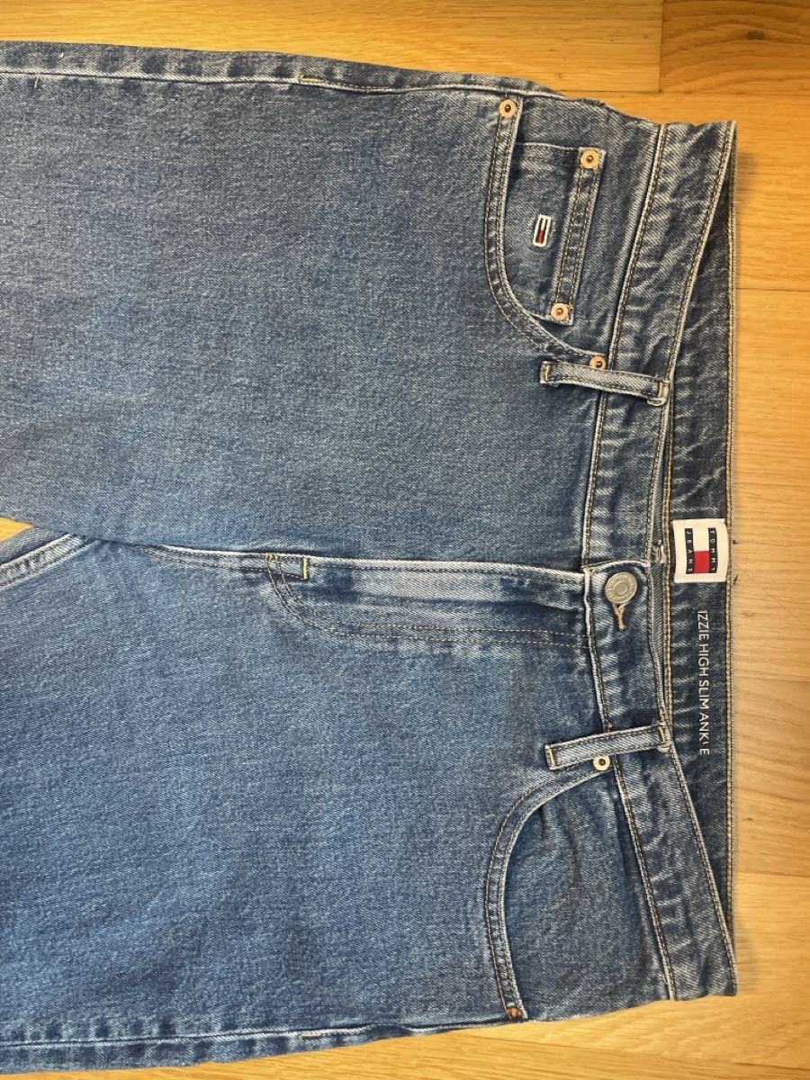 Tommy Hilfiger Jeans: Tommy Jeans 32x30  – Gebraucht aus Zug von matjeanine 1