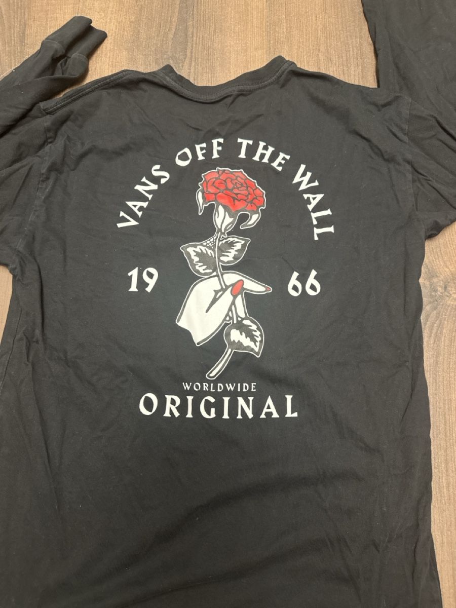Maglioni & Felpe: Vans Langarmshirt schwarz Rose Print Grösse M – Nuovo (secondo la descrizione) da Biel/Bienne venduto da julietteW. 2