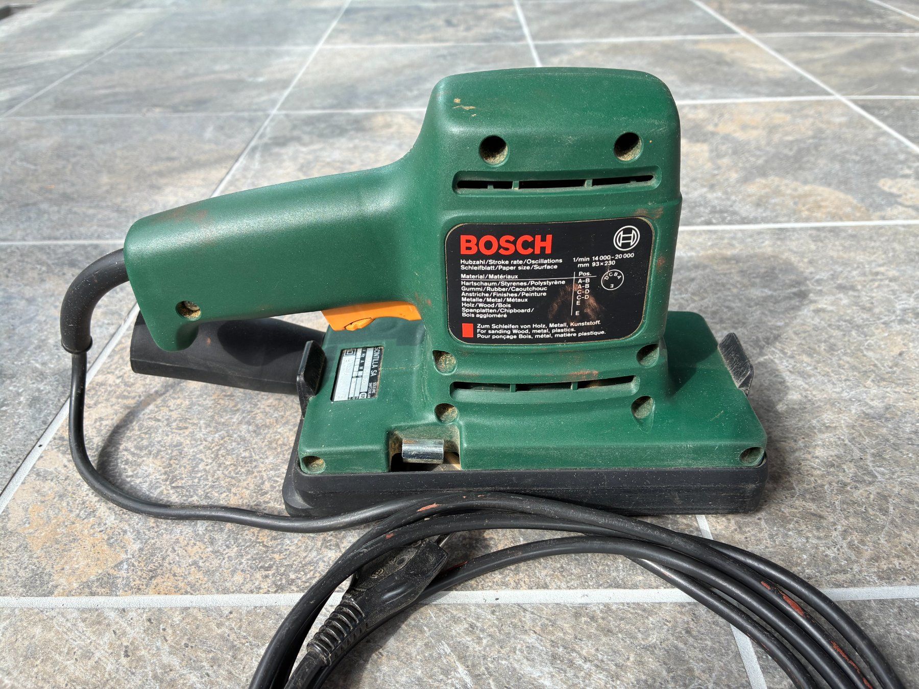 Bosch Smerigliatrici & Lucidatrici: Bosch-PSS 230-E Schwingschleifer mit Absaugzusatz – Usato da Wallisellen venduto da Henkricardo 1