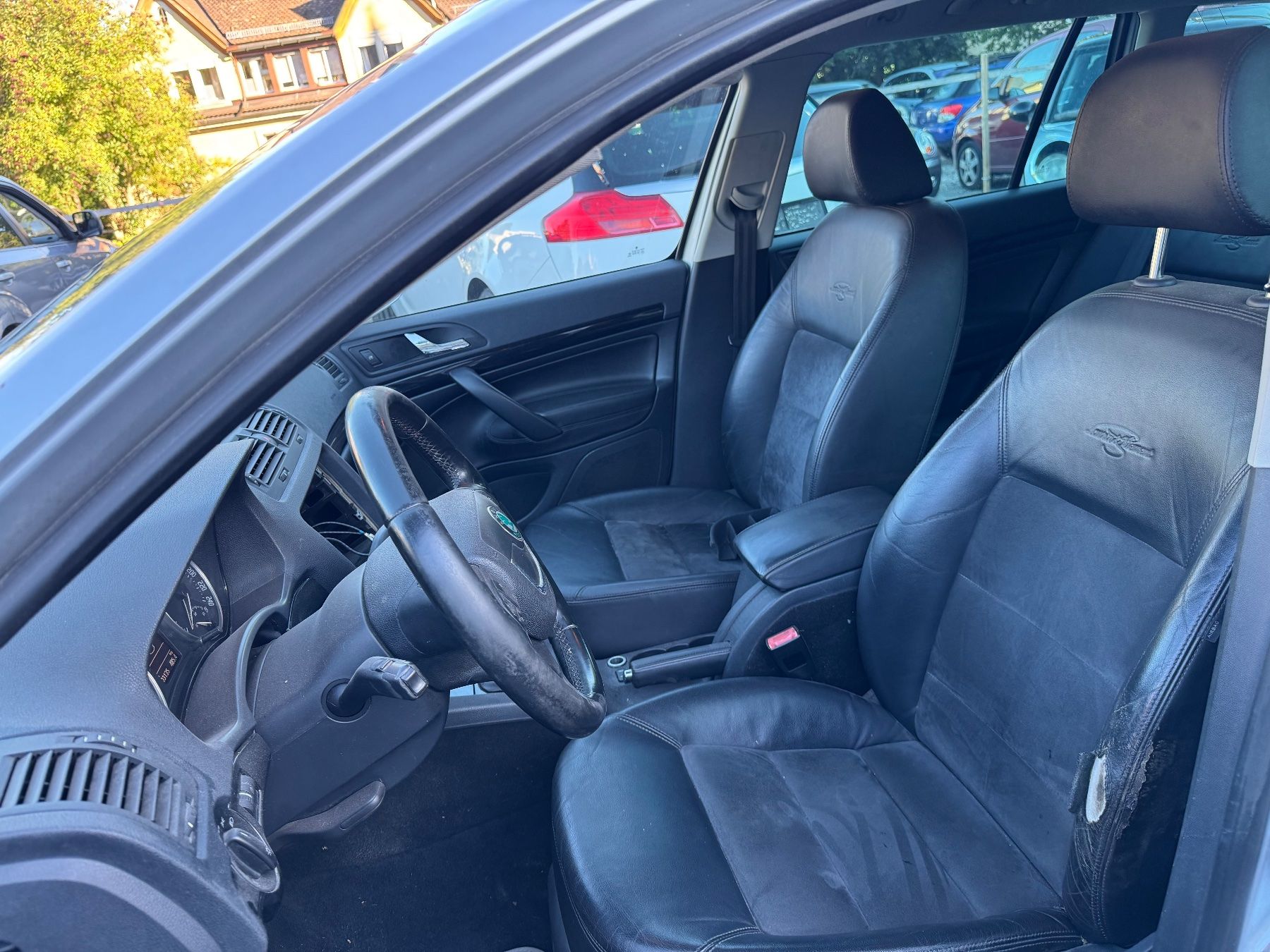 Skoda Automobili: Skoda Octavia 1.8 4x4 – Usato da St. Gallen venduto da AutoSG 5