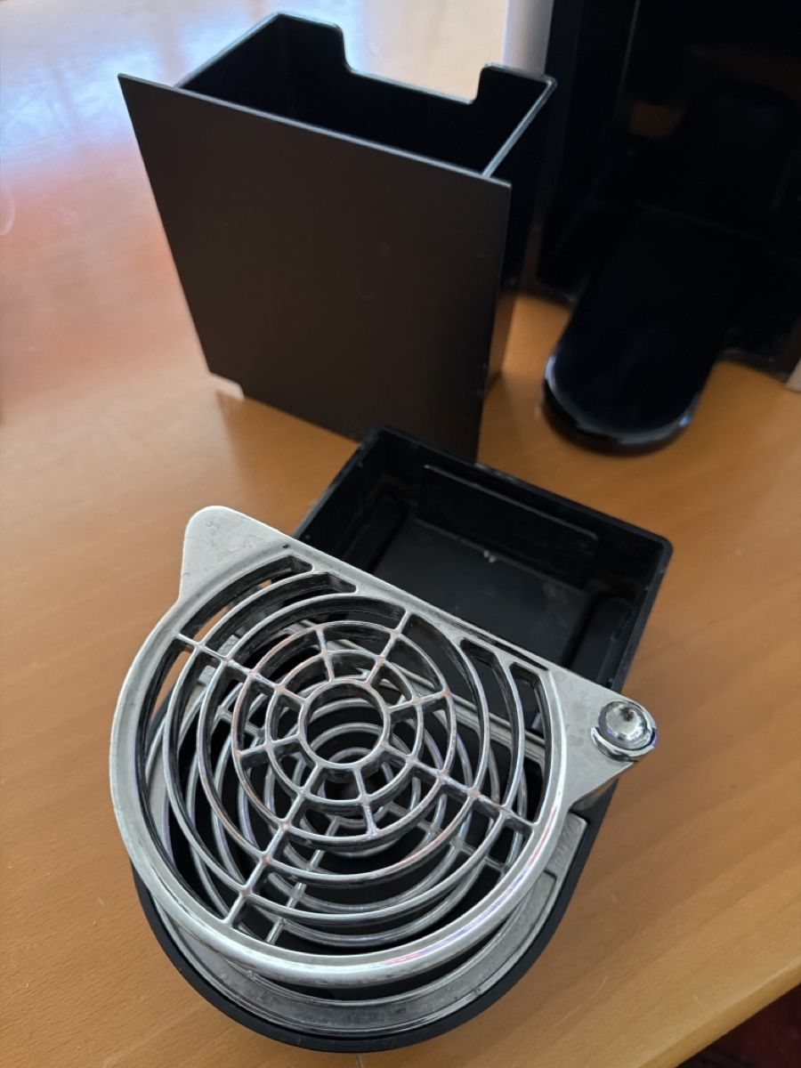 Nespresso Kaffeemaschinen & Espressomaschinen: Nespresso Kaffeemaschine Zenius – Defekt aus Aesch BL von Hansi10 2
