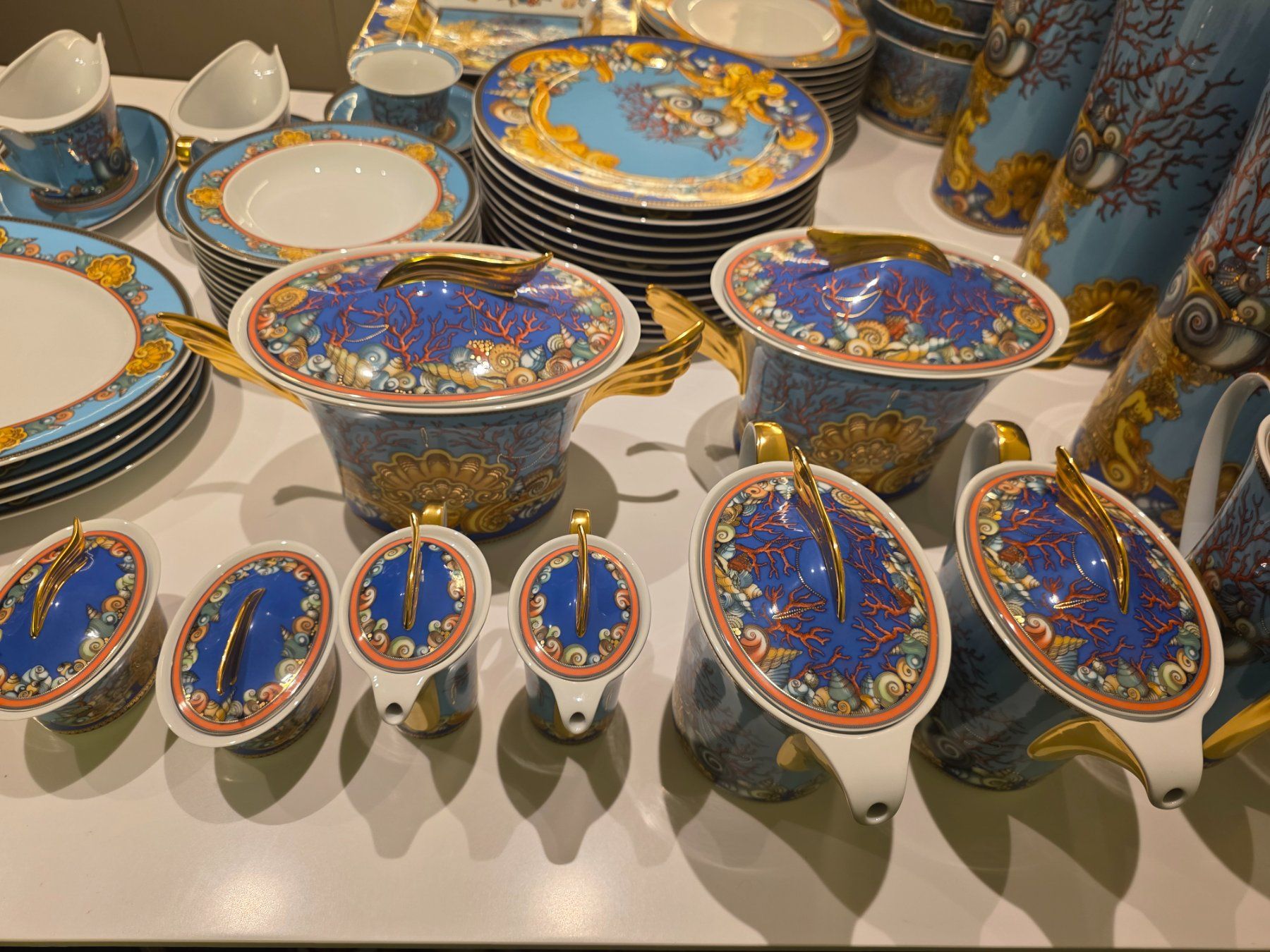 Versace Geschirrsets: Collection Rosenthal meets Versace – La Mer – Gebraucht aus Vésenaz von tim_7xkk 1