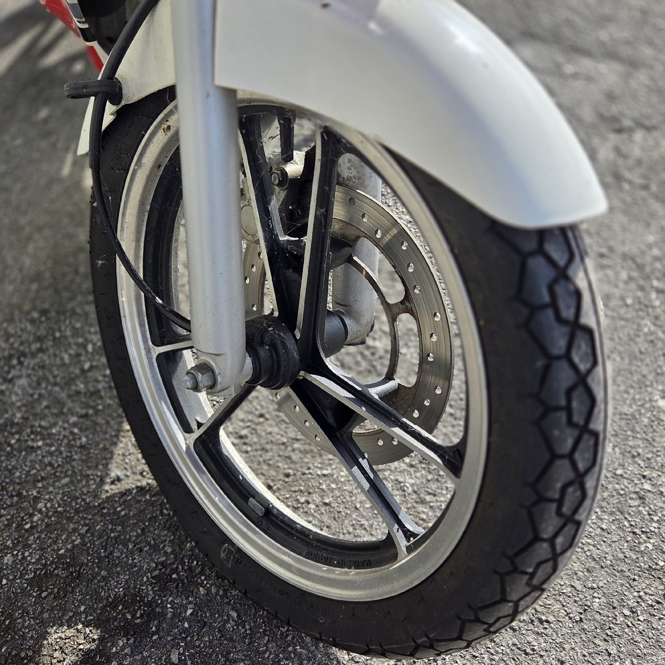 Suzuki Strada: Suzuki RG125 Gamma – Difettoso da Laupen BE venduto da Vanbeach 4