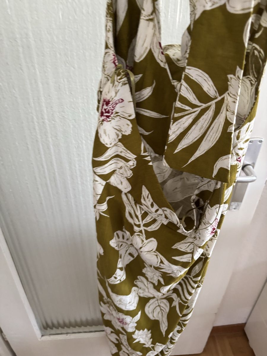 Zara Vestiti: Zara robe taille XL – Nuovo (secondo la descrizione) da Brügg BE venduto da rah_mqh8 4
