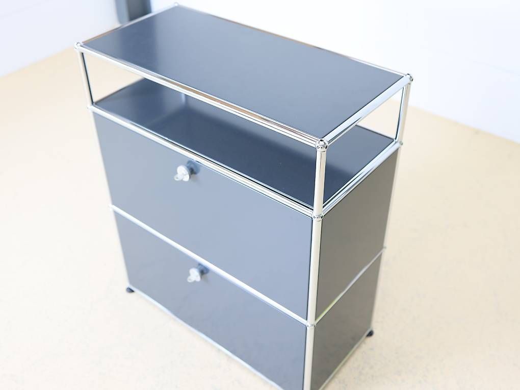USM Cassettiere: USM Haller Sideboard | Anthrazitgrau 1x3 | Neuwertig – Usato da Meinisberg venduto da atelier_TILIJA 1