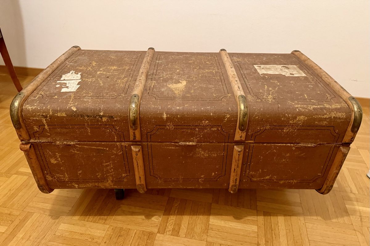Tische: Couchtisch Vintage / Antiker Reisekoffer – Gebraucht aus Luzern von NRJenergy 7