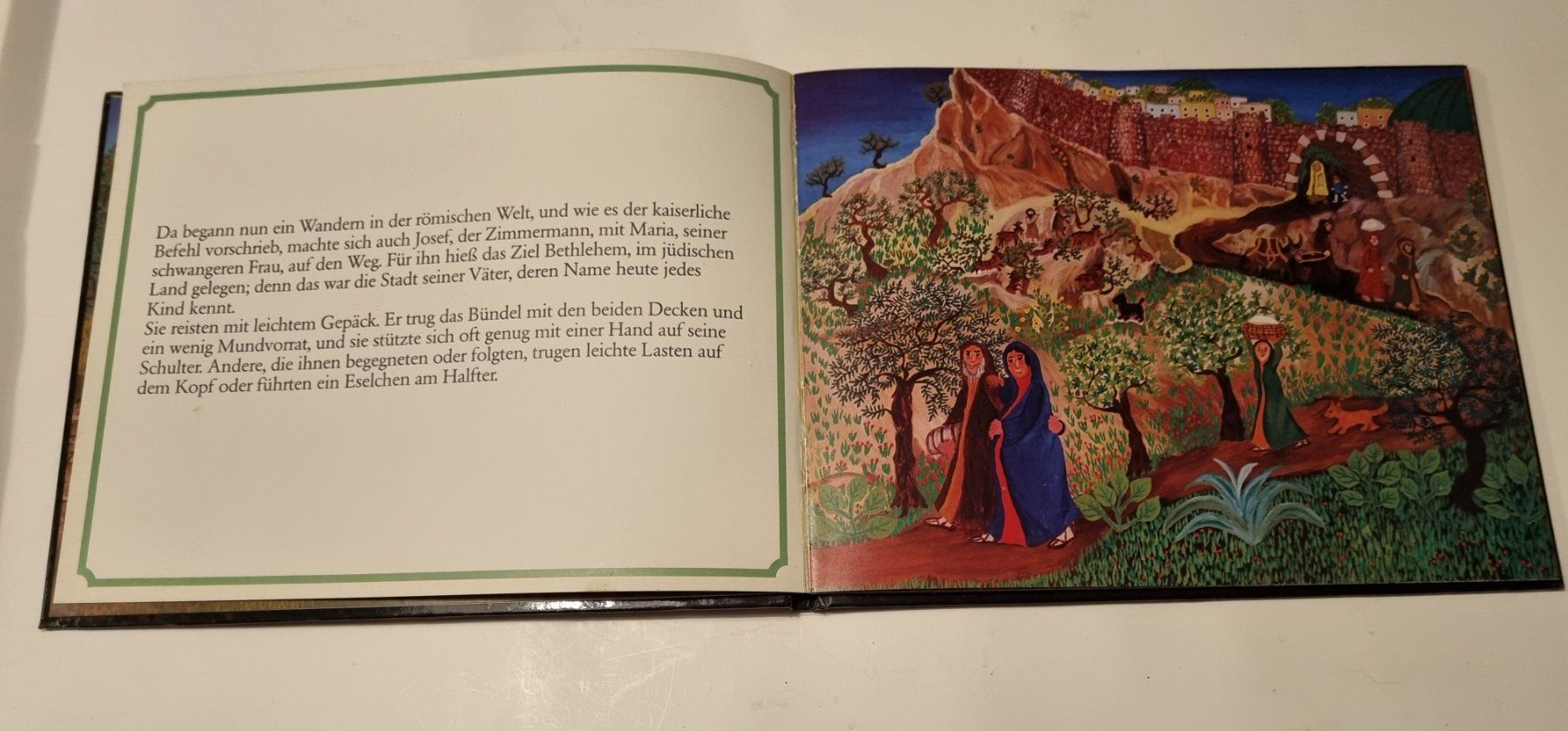 Bücher: Die Weihnachtsgeschichte - HageIstanze, Emhardt – Gebraucht aus Opfikon von Diversamente 5