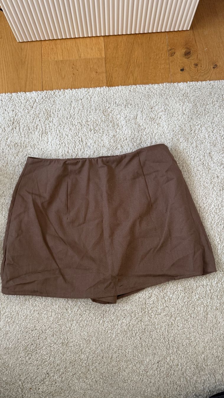 Gonne: Jupe mir eigebauter Hose neu – Nuovo (secondo la descrizione) da Wil SG venduto da jul_kt7d 2