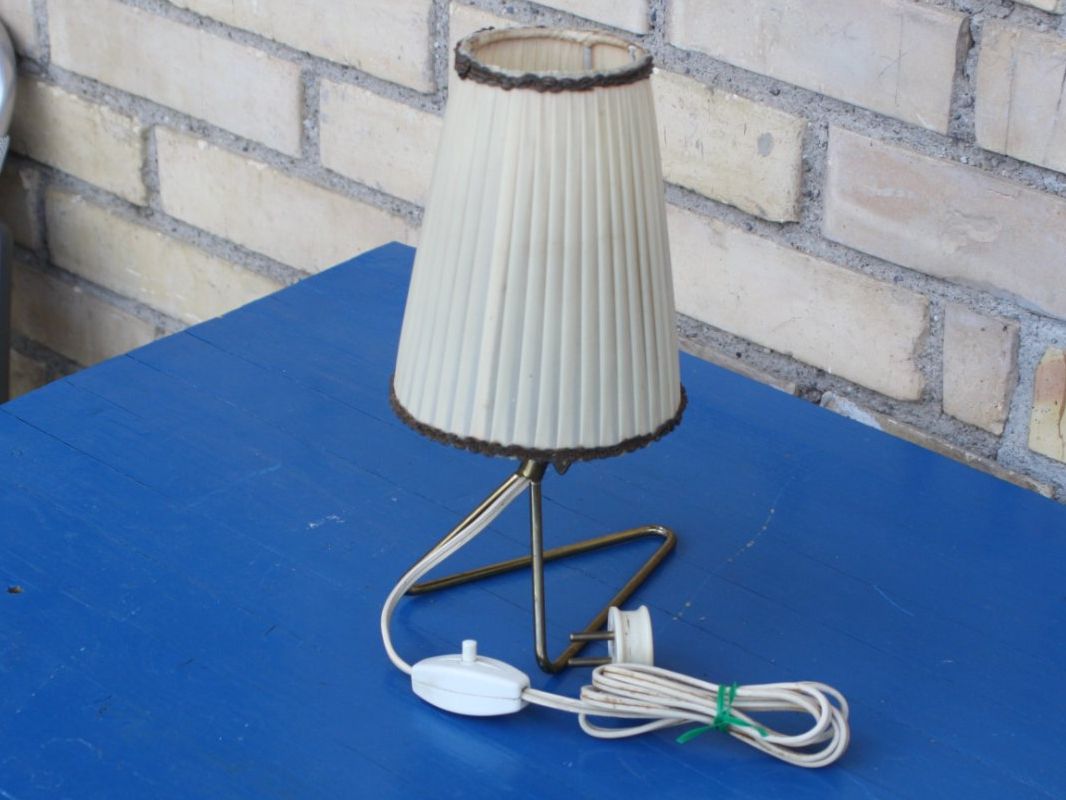 Lampade: VINTAGE TISCHLAMPE ALTE LAMPE – Usato da Wauwil venduto da Pneuedy 1