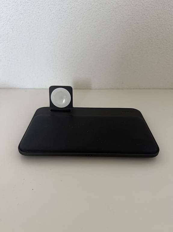 Ladegeräte: Kabellose Ladestation Nomad Base Station – Gebraucht aus Zürich von der_kay