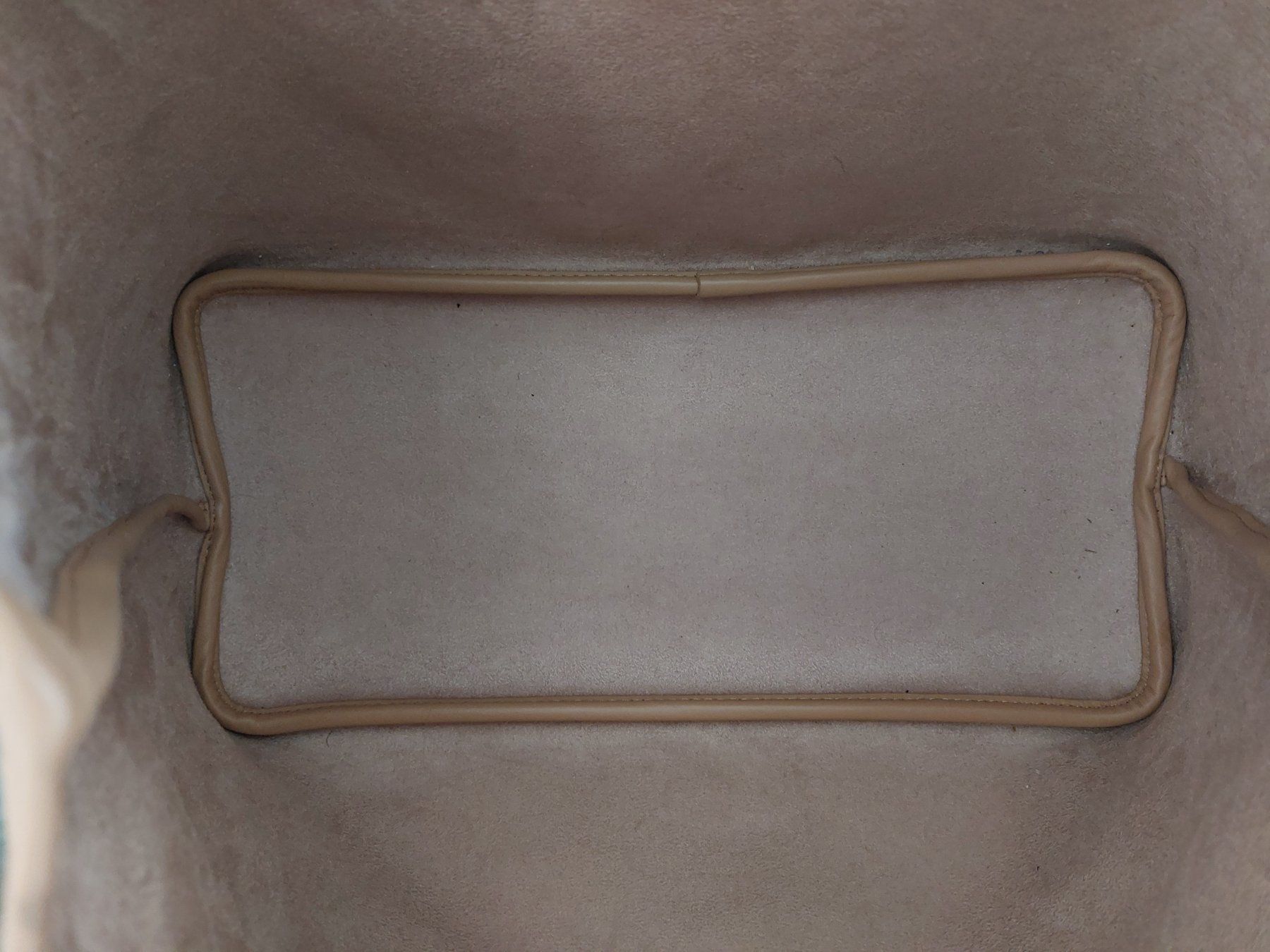 Maison Mollerus Taschen für Damen: Maison Mollerus Bern Schopper Cappuccino-Beige/ Gold – Gebraucht aus Diessenhofen von sTascha07 5