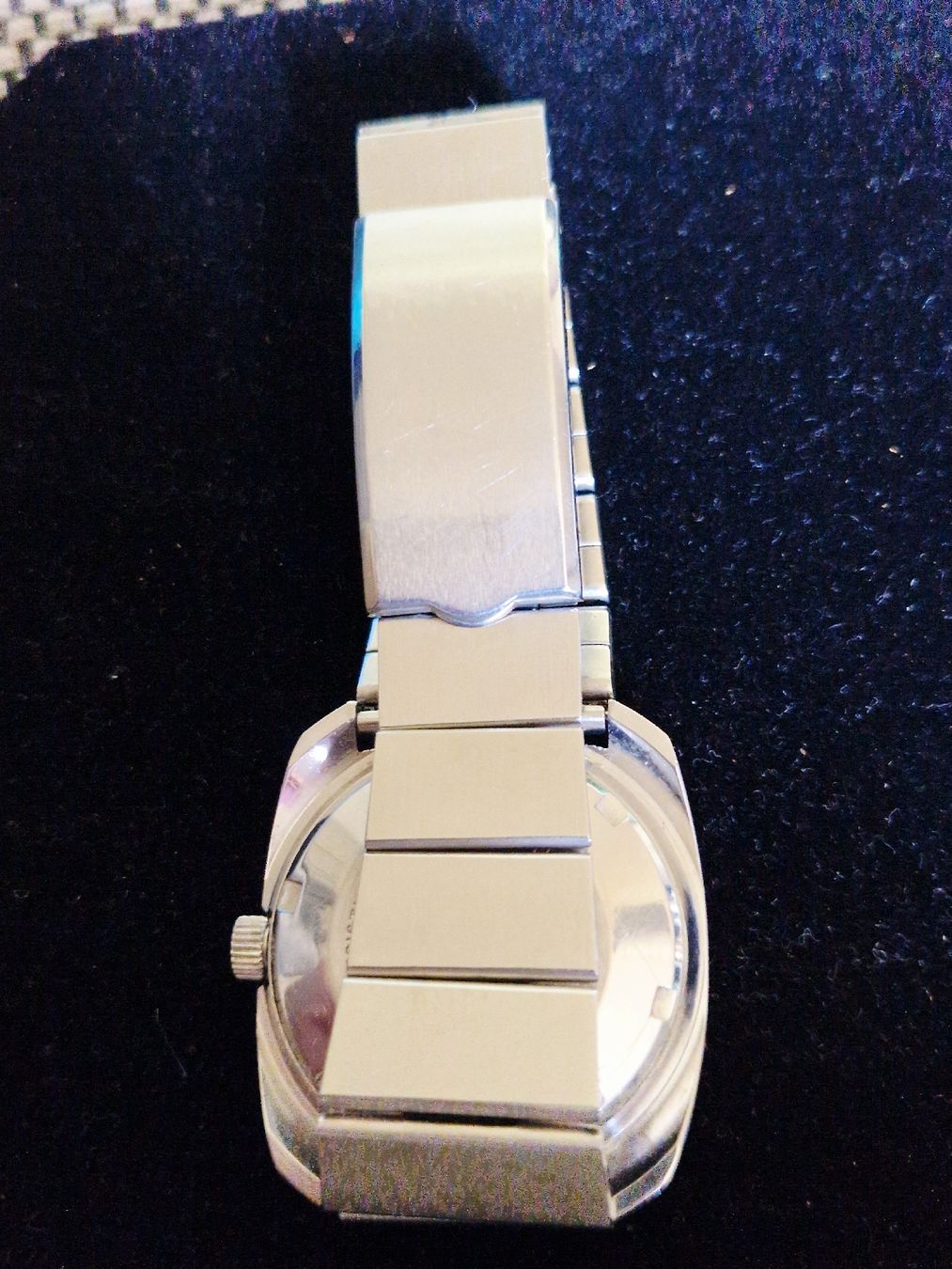 Orologi: Montre vintage EGANA Quartz - Acier inoxydable  – Usato da Undervelier venduto da Tufitufi7 8