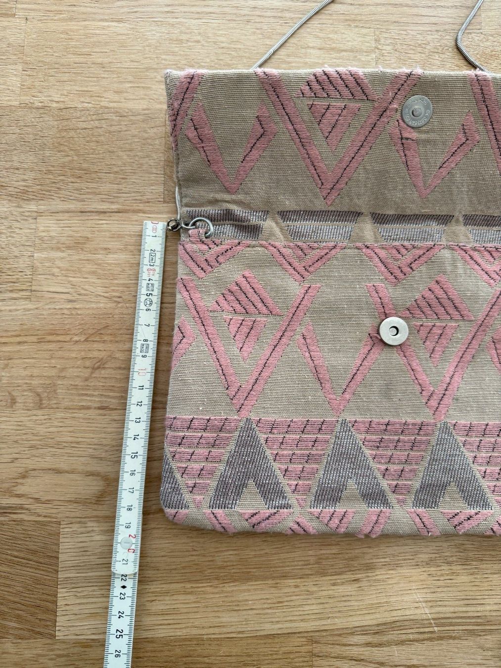 Mango Borse da donna: Spende MSF -  violeta by MANGO - Clutch – Usato da Fällanden venduto da La_Natie 3