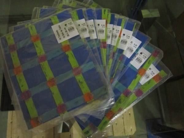 Set di tavolo e panche: %schöne Papier Tischsets 100 Stk. – Nuovo e nell'imballaggio originale da Necker venduto da liq24