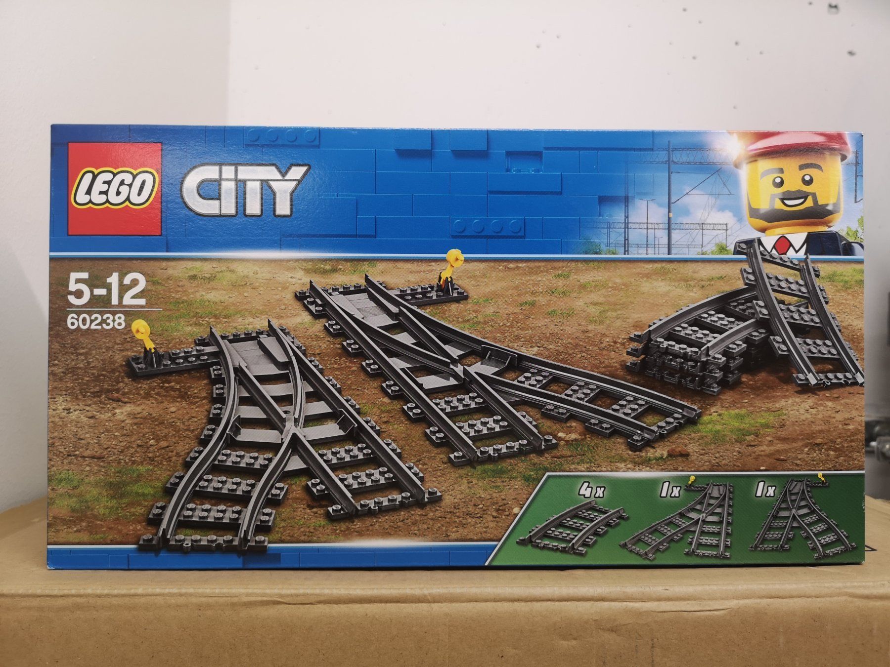 Lego Kit di costruzioni: Lego 60238 City Curve Tracks – Nuovo e nell'imballaggio originale da Echichens venduto da aegis0129