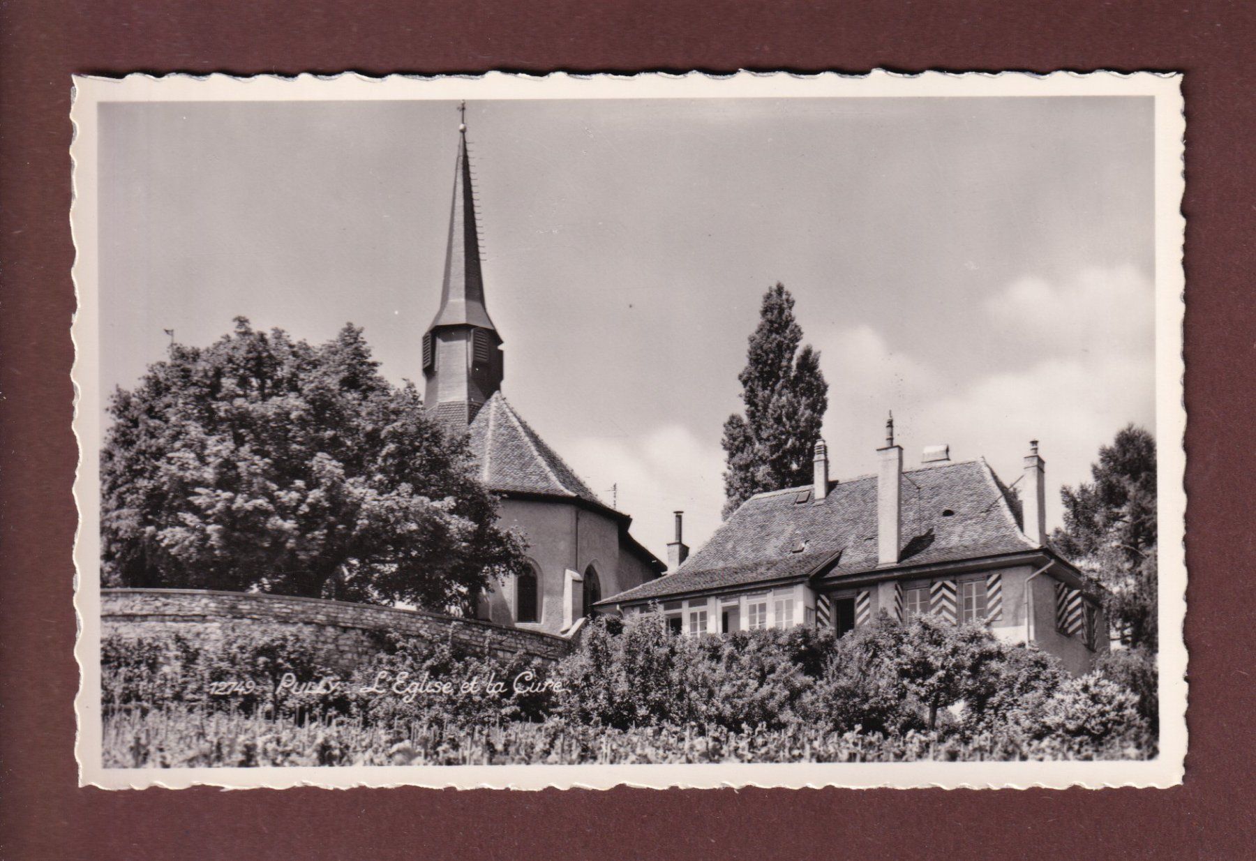Cartes postales: PULLY - Eglise et Cure – D'occasion à Pully par nicecards-shop