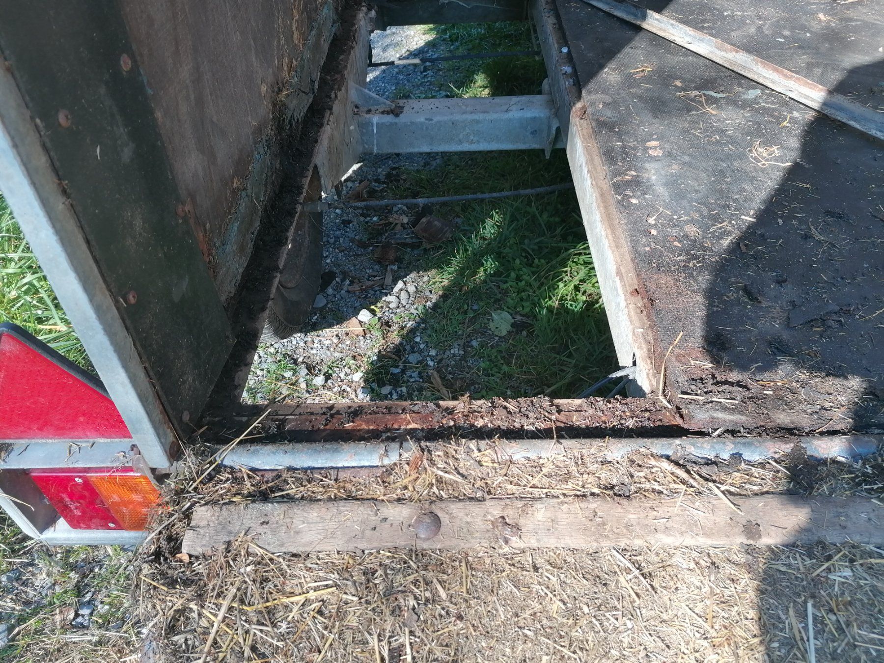 Anhänger: Pferdeanhänger – Gebraucht aus Staffelbach von Nik023 7