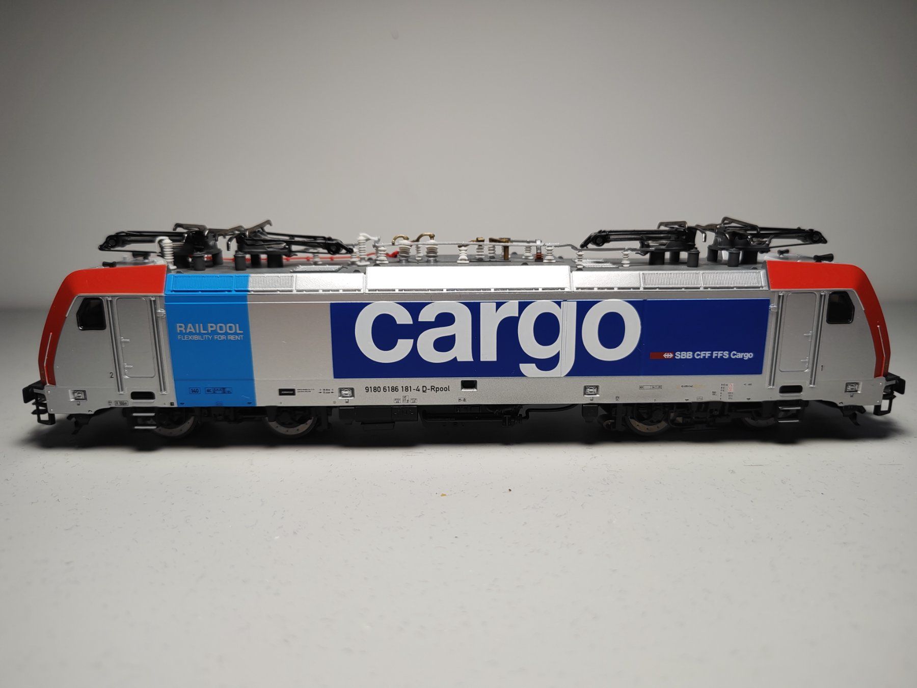 Piko Modellini di ferrovie: PIKO 96730 SBB Cargo BR 186 ESU V4 – Usato da Bachenbülach venduto da R.Mall