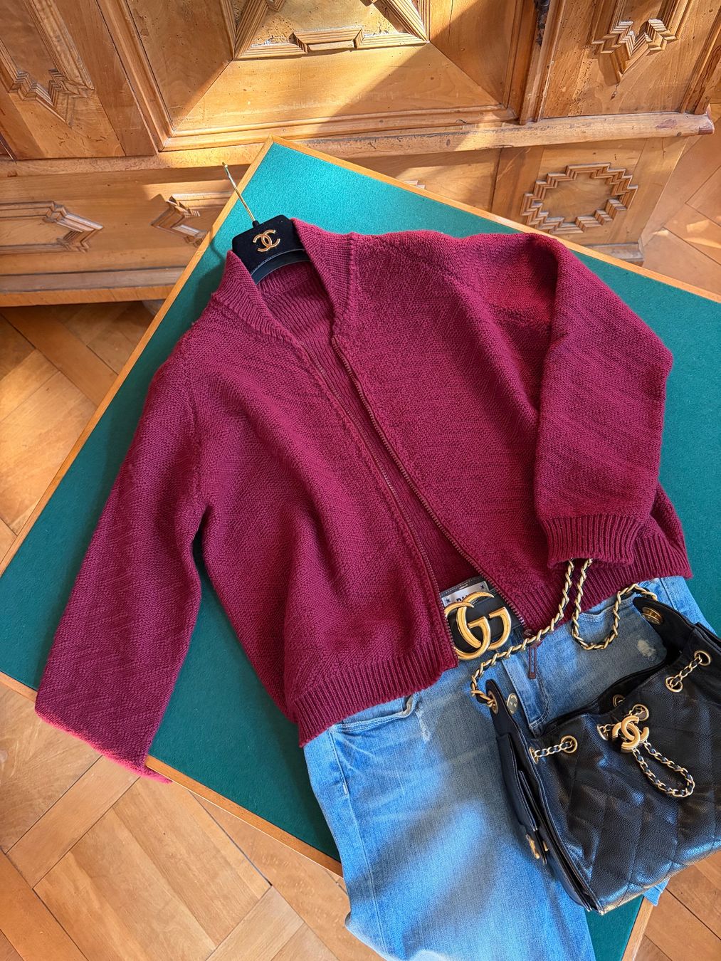 Giacche: HAND MADE STRICKJACKE Größe M  100 % Wolle – Usato da Interlaken venduto da Bona55