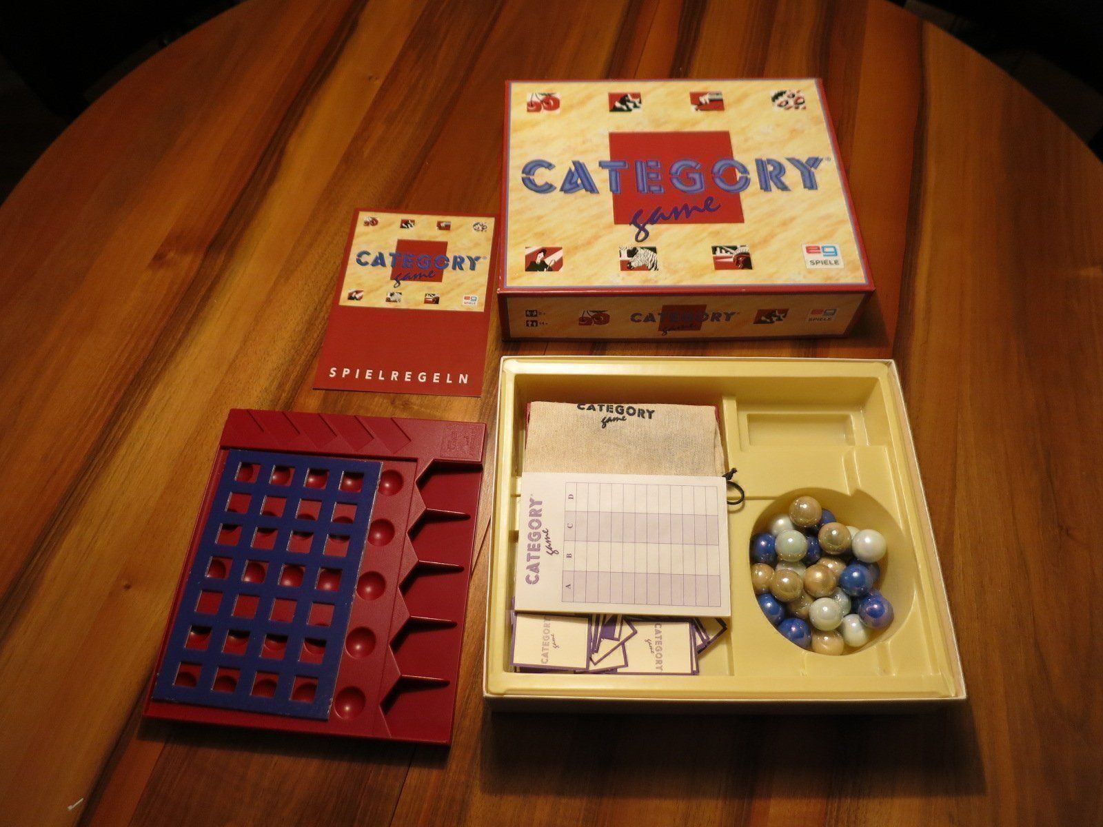 Giochi: Spiel Category, sehr gut erhalten – Usato da Reinach BL venduto da santrian 1